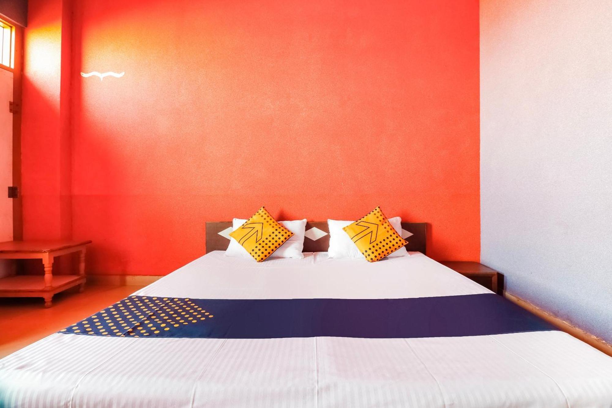 Hotel Spot On 68319 Nakhralo Rajasthan